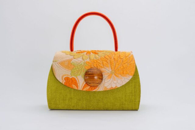 Handmade bag with tortoiseshell flower design and chrysanthemum flower pattern (green)