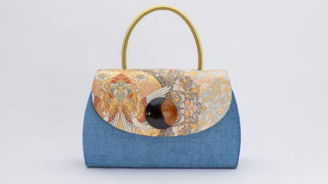 Handmade bag with flower and phoenix design-2
