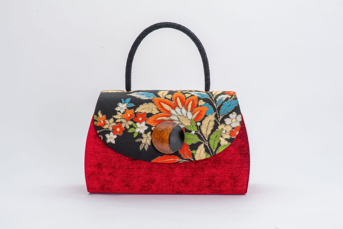 Handmade bag with flower arrangement pattern-2