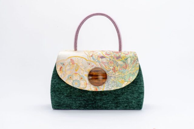 Handmade bag with hosoge design