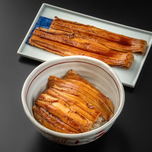 Anago-meshi set (2 fishes) x 2 sets (with 2 cups of Kuwata rice and secret sauce)